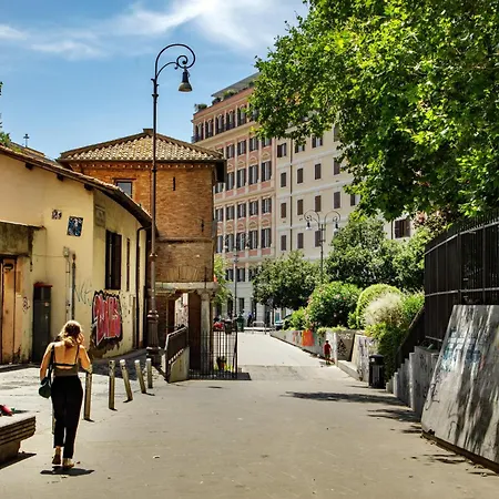 Apartment Sognando Trastevere *